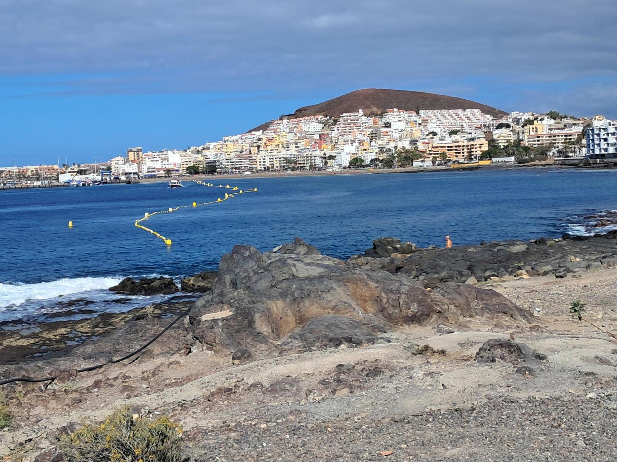 Beach 400Mtr, Top Of Mountain With Spectacular Surround View 200Mtr 로스크리스티아노스 외부 사진